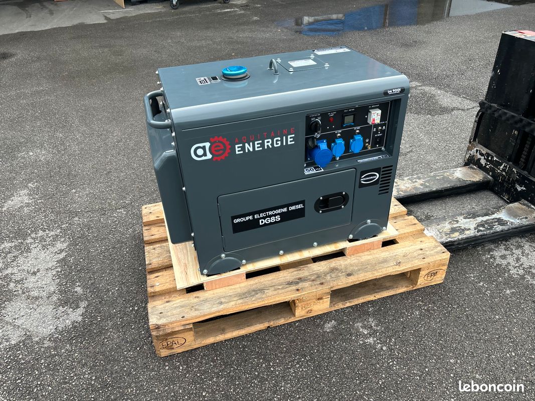 Groupe électrogène diesel 8 kva AVR fioul 3000 tours min 230V insonorisé, ATS démarrage automatique refroidissement par air neuf garanti 2 ans marque aquitaine énergie fabricant de 8 à 2011kva (image 1)