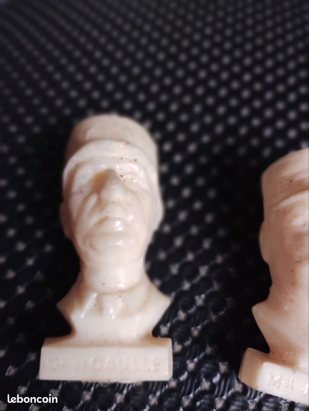 Lot figurines publicitaires Total (image 2)