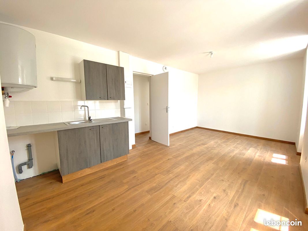 Appartement 1 pièce 30 m² · à Nevers · 30 m² · 350 €