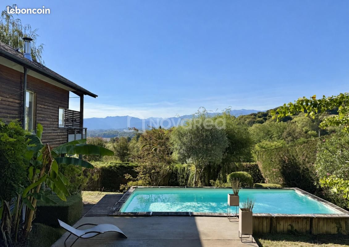 Maison 7 pièces 178 m² · à Gan · 178 m² · 499 000 €