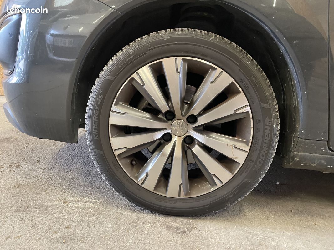 PEUGEOT 3008 1.6 THP 155 ch Allure BA (image 23)