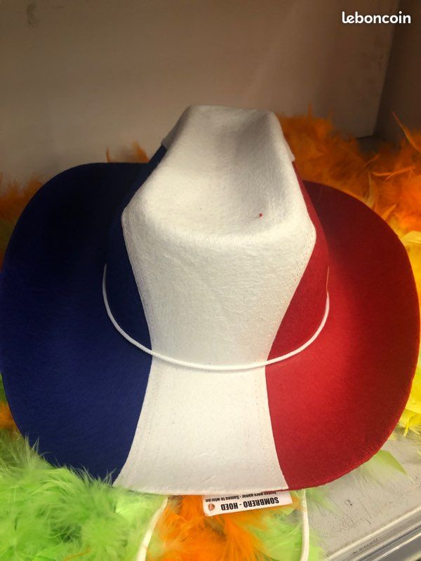 Chapeau Camionneur Chrome Hearts - Motif Cimetière Rouge/blanc/bleu, Taille Unique