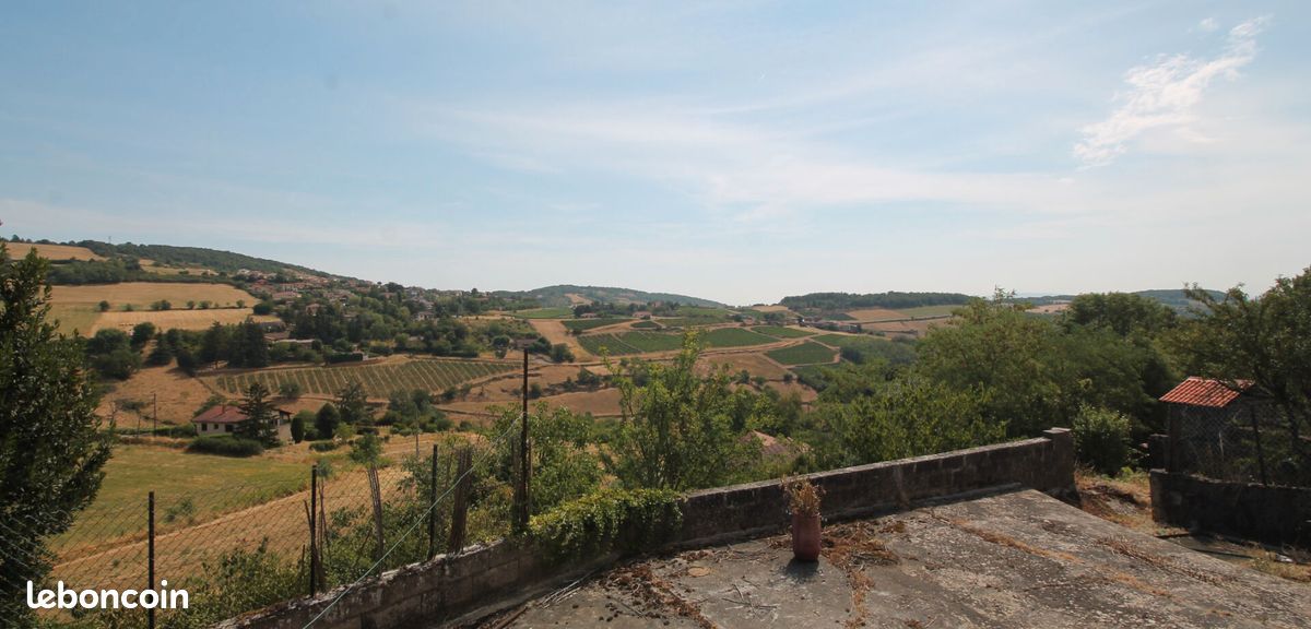 Maison 6 pièces 166 m² · à Val d'Oingt · 166 m² · 340 000 €
