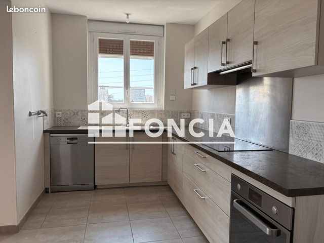 Appartement 4 pièces 95 m² · à Montargis · 95 m² · 720 €