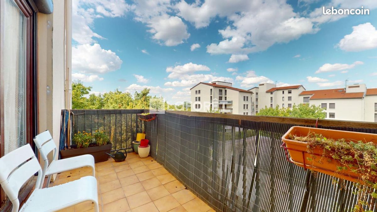 Appartement 5 pièces 92 m² · à Villefranche-sur-Saône · 92 m² · 175 000 €