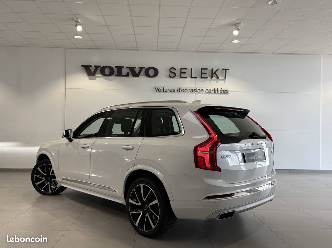 VOLVO XC90 Recharge T8 AWD 303+87 ch Geartronic 8 7pl Inscription Luxe (image 4)