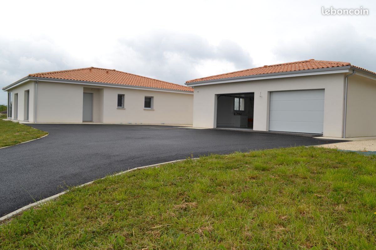 Maison neuve de plein pied 165 m², garage double 54 m², terrain de 1 HA, magnifique vue - Bergerac 24100 (image principale 0)