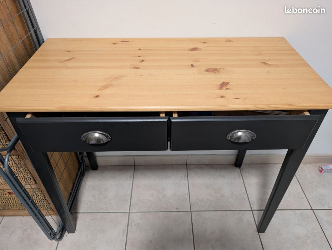 Console (image 4)