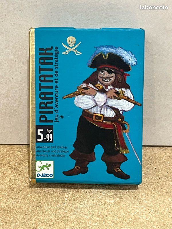 DJECO- Jeu de carte PIRATATAK Jeux Jouets