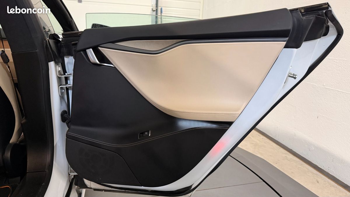 TESLA MODEL-S 560ch RAVEN 100KWH - DUAL-MOTOR 4WD - LONG RANGE - SOH 89% - ENTRETIEN TESLA - GARANTIE TESLA 2028 (image 25)