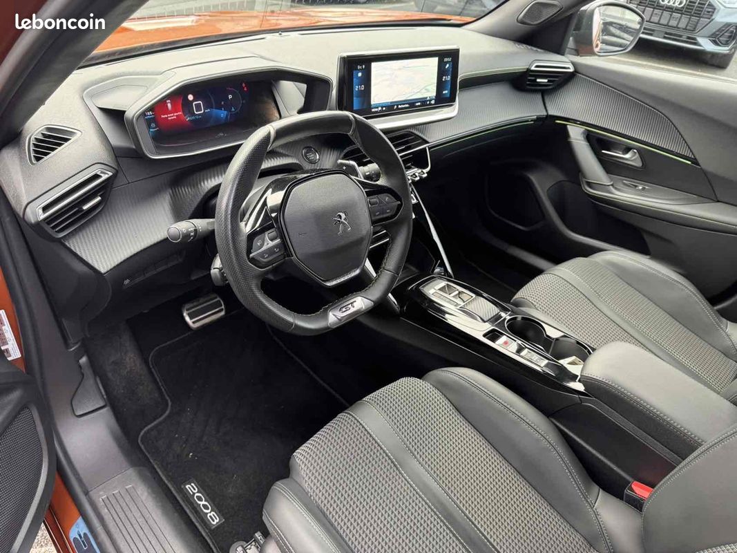 Peugeot 2008 1.5 BLUEHDI 130CH S&S GT EAT8 (image 10)