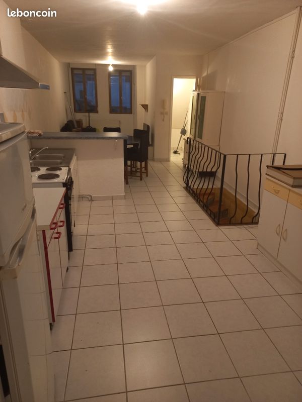 Appartement 3 pièces 65 m² · à Condé-sur-l'Escaut · 65 m² · 580 €