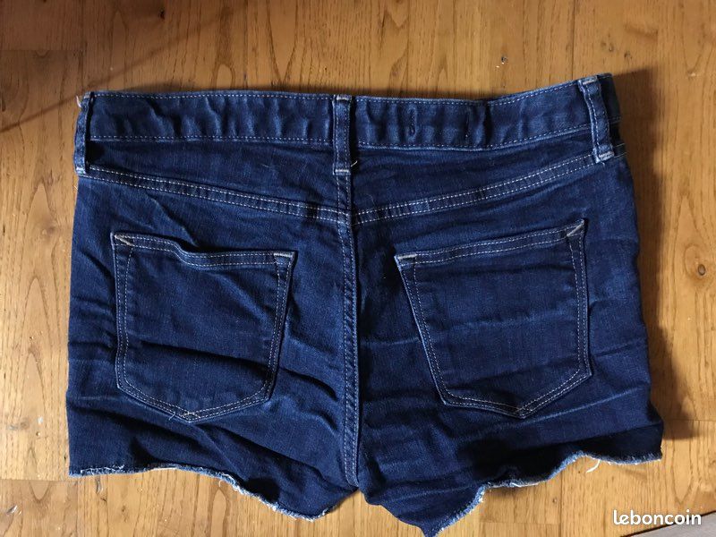 Mini short jean étroit effiloché Gap taille 27 (image 2)