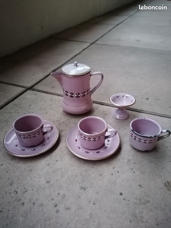 Dinnette ancienne couleur rose (image 1)