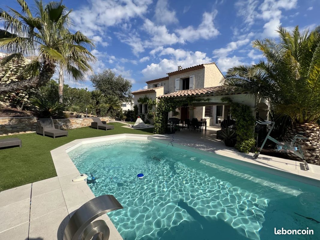 Maison 6 pièces 180 m² · à Fréjus · 180 m² · 1 063 000 €
