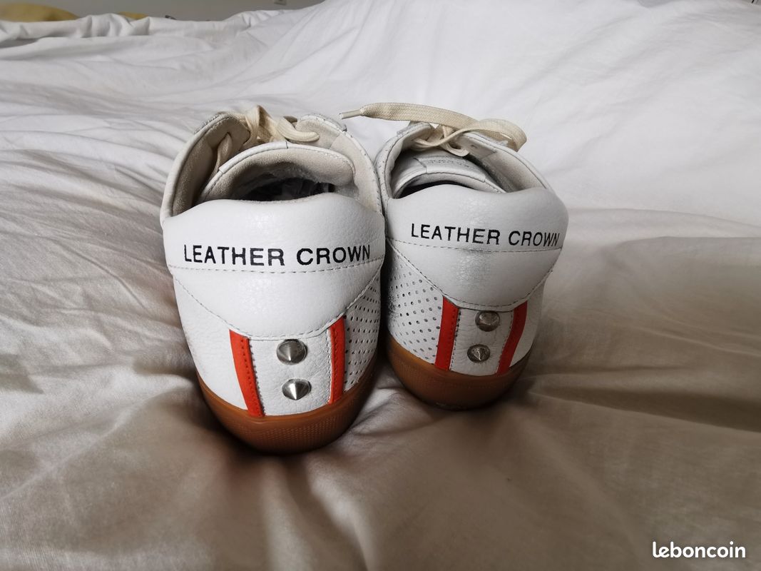 Sneaker's leather crown (image 2)