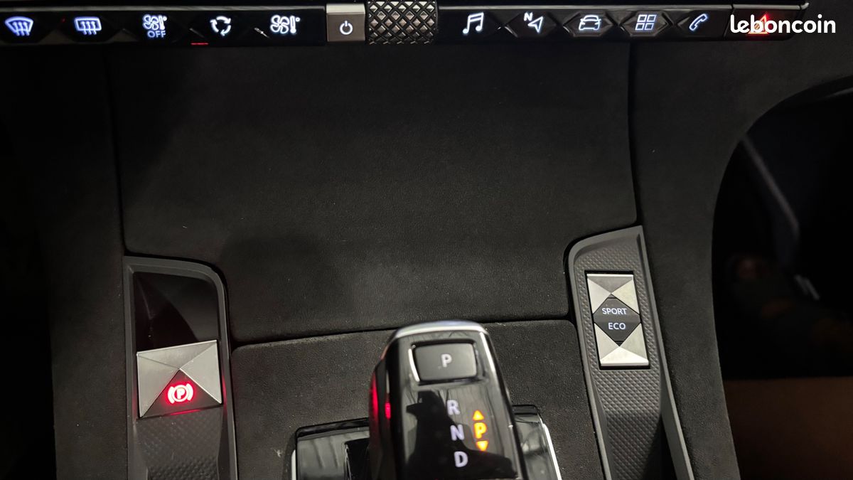 DS DS7 1.5 BLUEHDI 130ch - PERFORMANCE LINE - EAT8 - CARPLAY - FULL ENTRETIEN DS A JOUR (image 18)