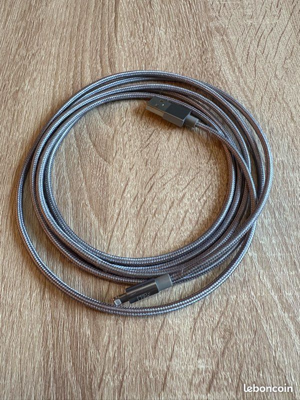 Câble Lightning Usb Gris foncé (image 1)