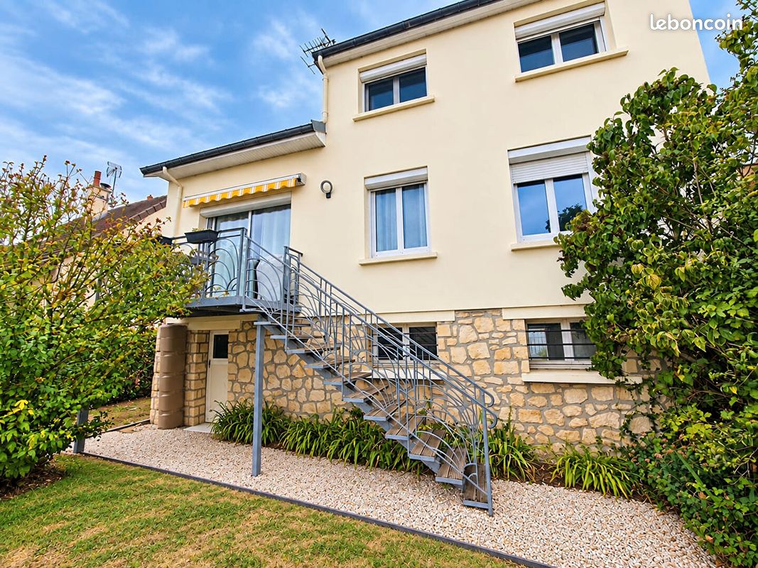 Maison 6 pièces 110 m² · à Mondeville · 110 m² · 349 800 €