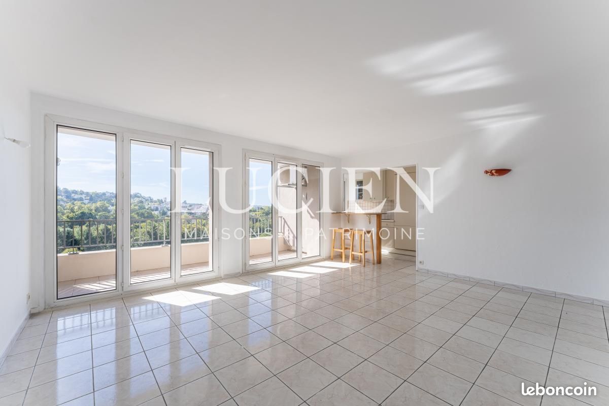 Appartement 3 pièces 67 m² · à Écully · 67 m² · 249 000 €