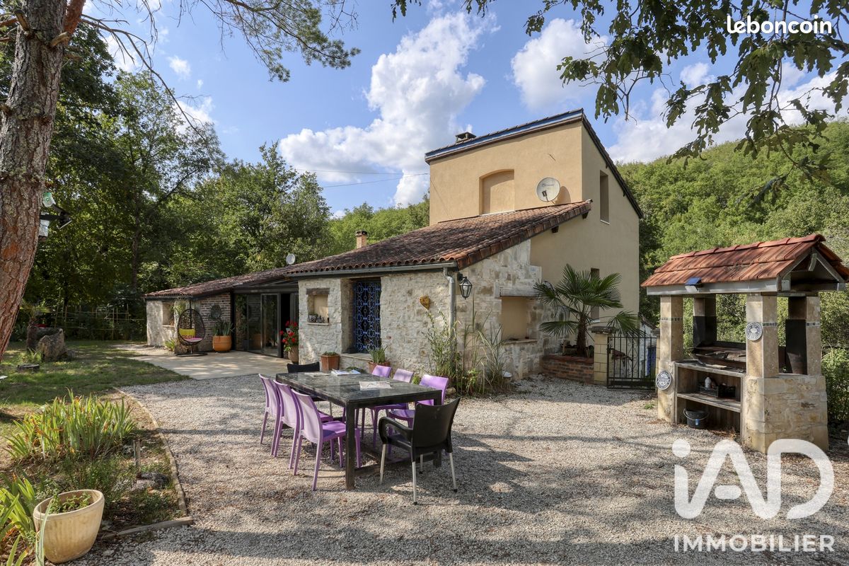 Maison 8 pièces 235 m² · à Souillac · 235 m² · 539 000 €