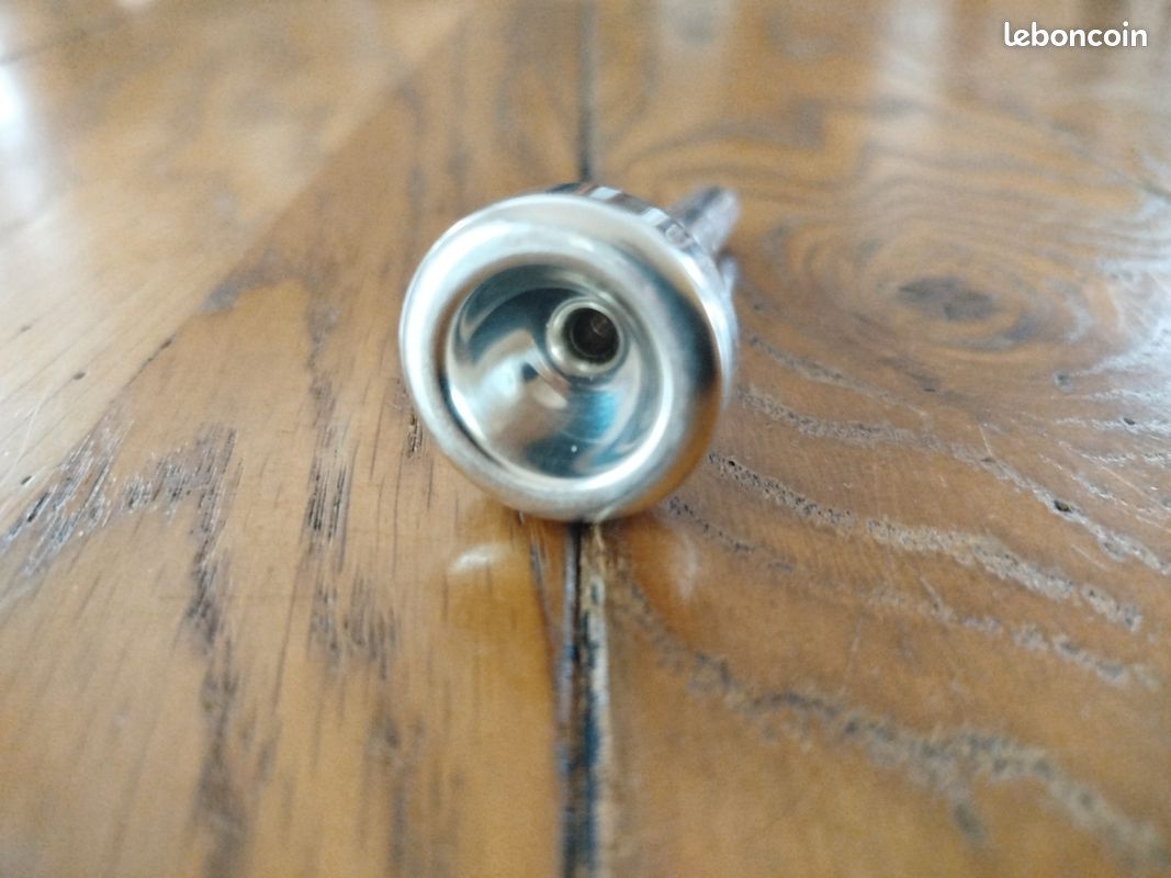 Embouchure Cornet à Piston Vincent Bach 1 1/2 B (image 8)