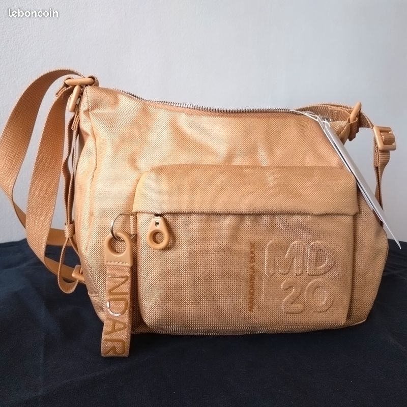 Sacs à dos Mandarina Duck en ligne