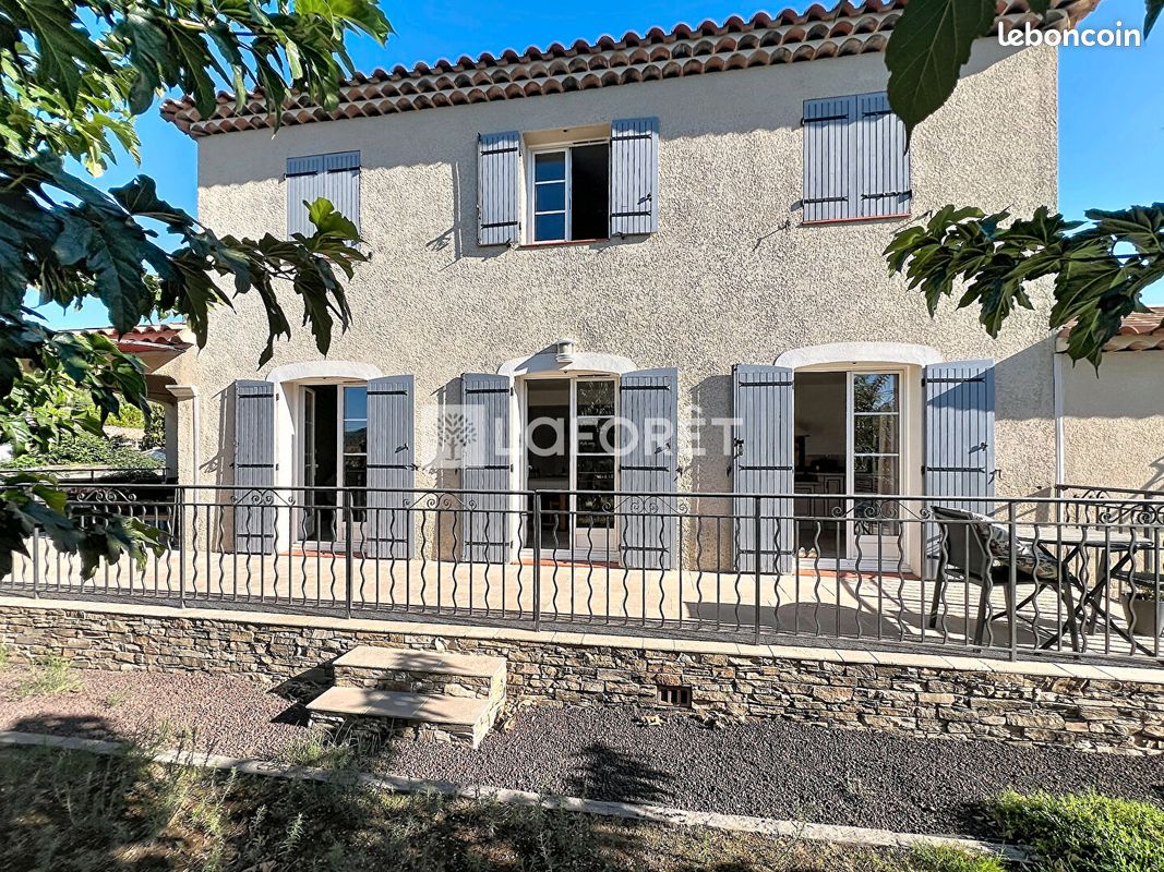 Maison 6 pièces 141 m² · à Cuges-les-Pins · 141 m² · 598 000 €