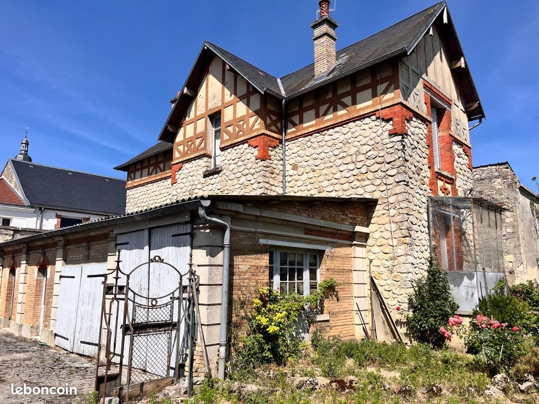 Maison 7 pièces 170 m² · à Fismes · 170 m² · 168 000 €