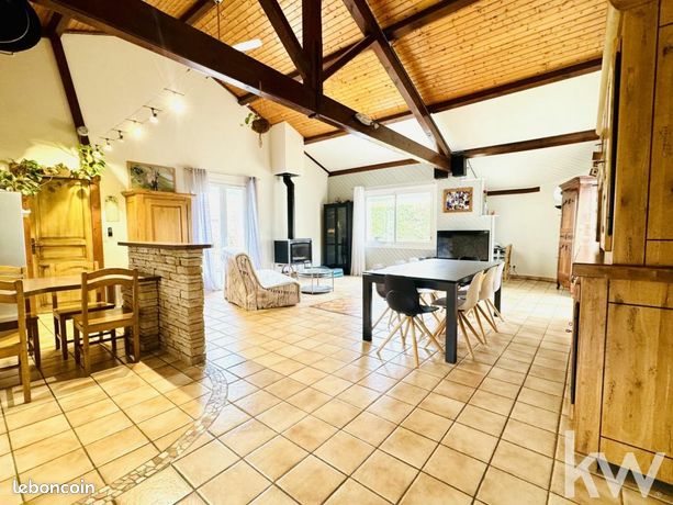 Maison 9 pièces 174 m²