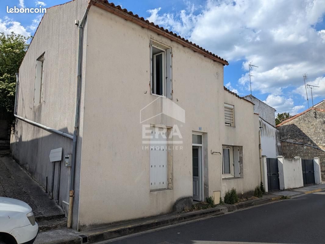 Maison 3 pièces 71 m² · à Pons · 71 m² · 75 000 €