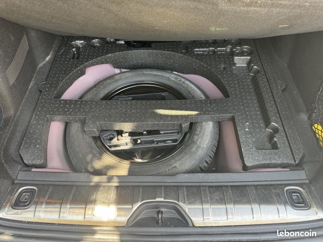 PEUGEOT 2008 1.2 THP Puretech 12V EAT6 S&S 110 cv Boîte auto - Distribution changée (image 17)