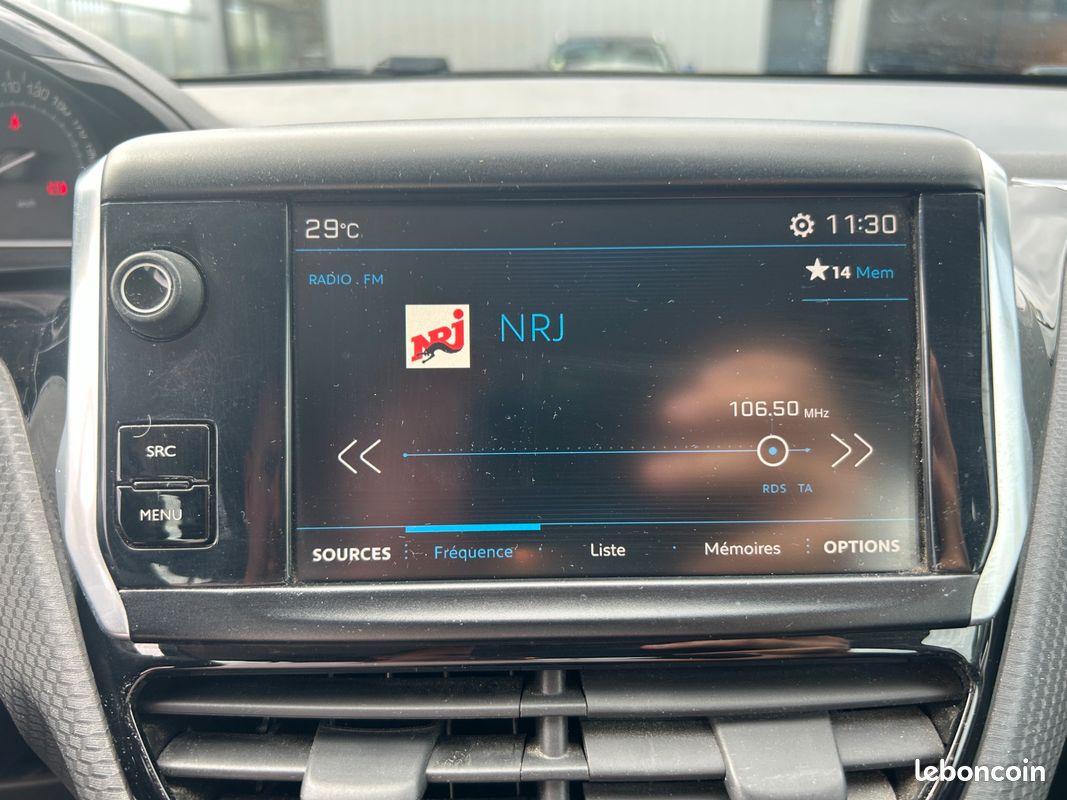 PEUGEOT 2008 1.6 HDI 100CV ACTIVE BUSINESS - DISTRIBUTION RETAITe (image 24)