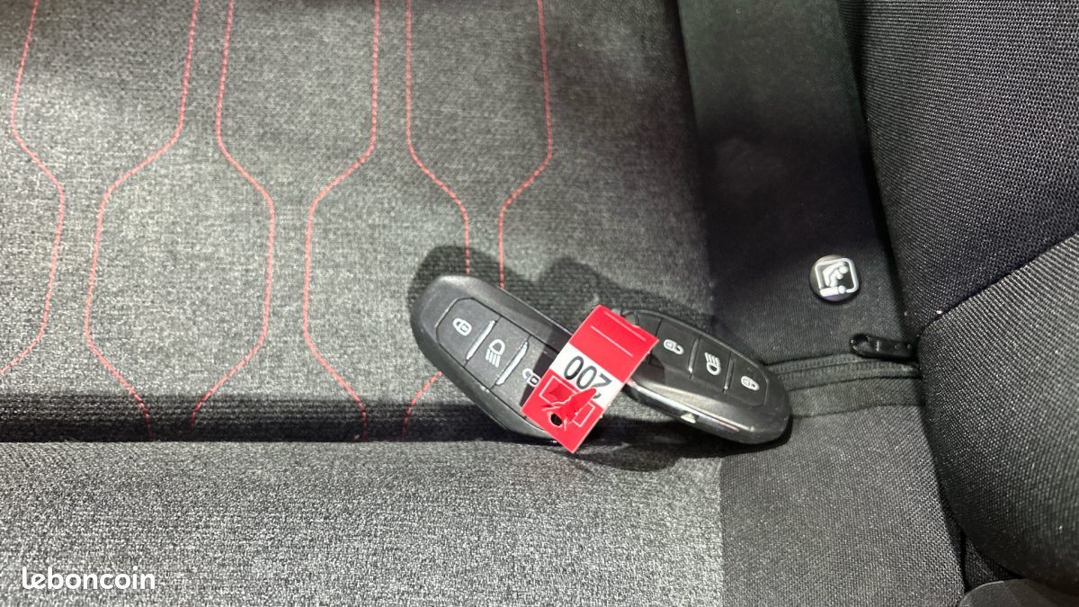 CITROËN C3 SHINE 1.2 110 S&S – 110 CH – MODÈLE 2018 – ÉTAT IRRÉPROCHABLE (image 8)