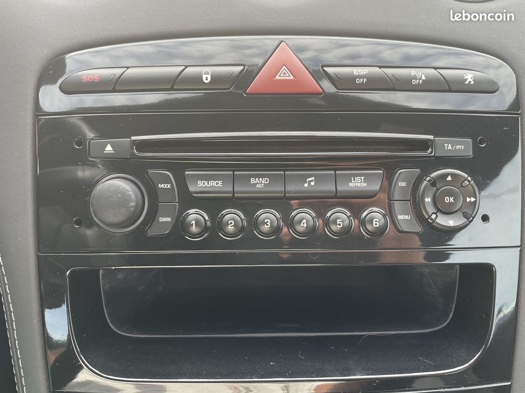 Peugeot RCZ 1.6 THP 16V 156CH A VENDRE POUR PROFESSIONNEL (image 18)
