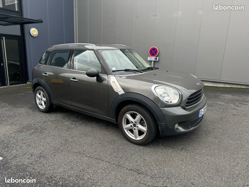 Mini COUNTRYMAN ONE 1.6D 90CH 10/2012 (image 1)
