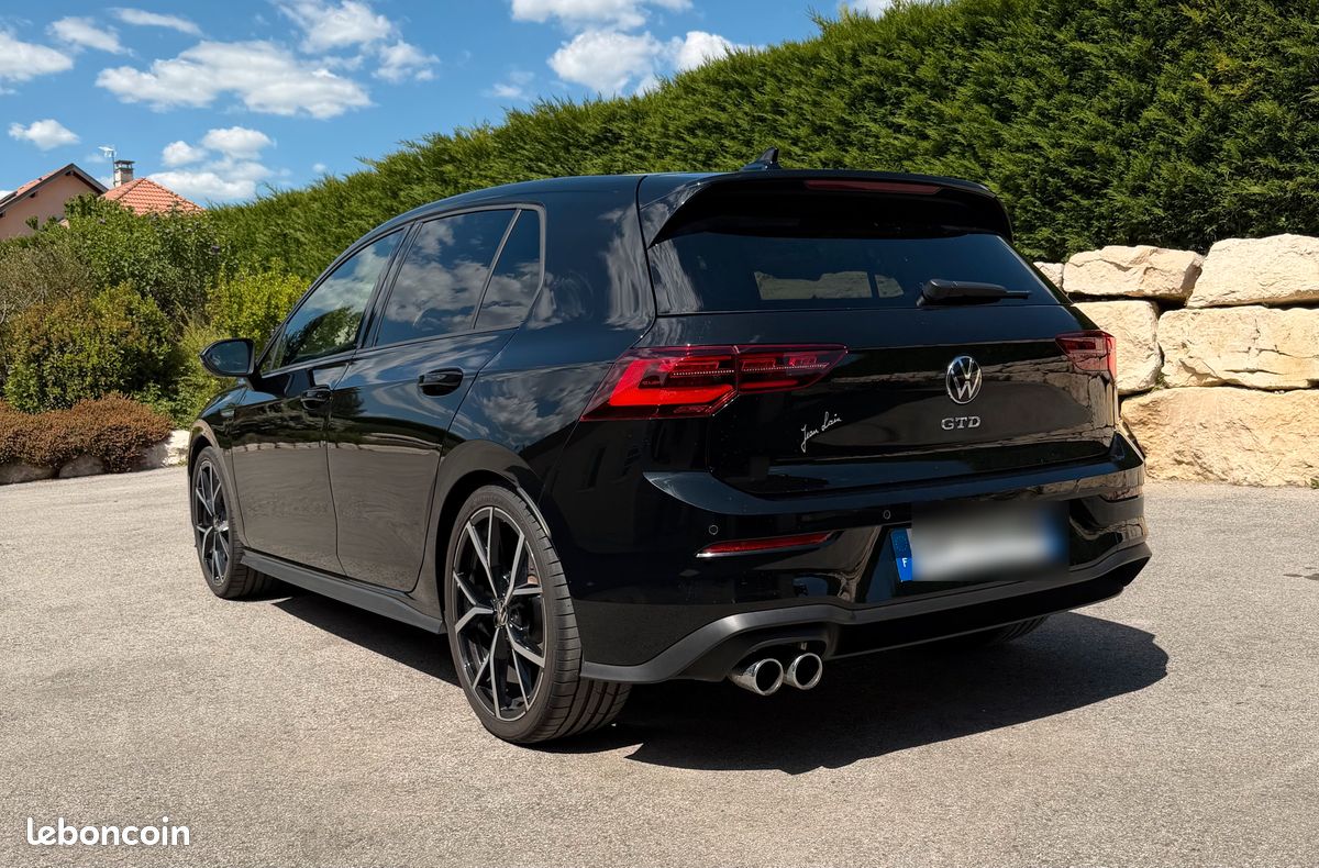 Golf 8 GTD 200 ch Full Options Noir 06/2024 12067 KM État NEUVE (image 2)