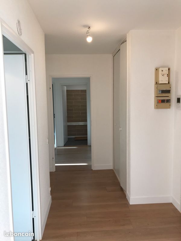 Location T3 (image 7)