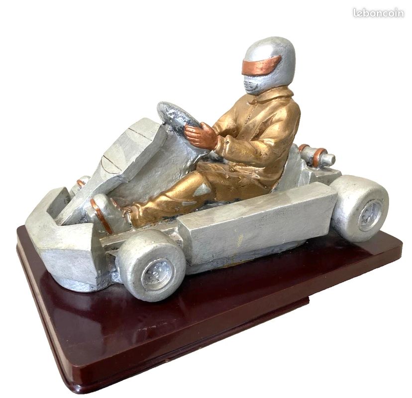 Sculpture Ancienne Karting Kart F1 Voiture Collection Décoration Vintage (image 1)