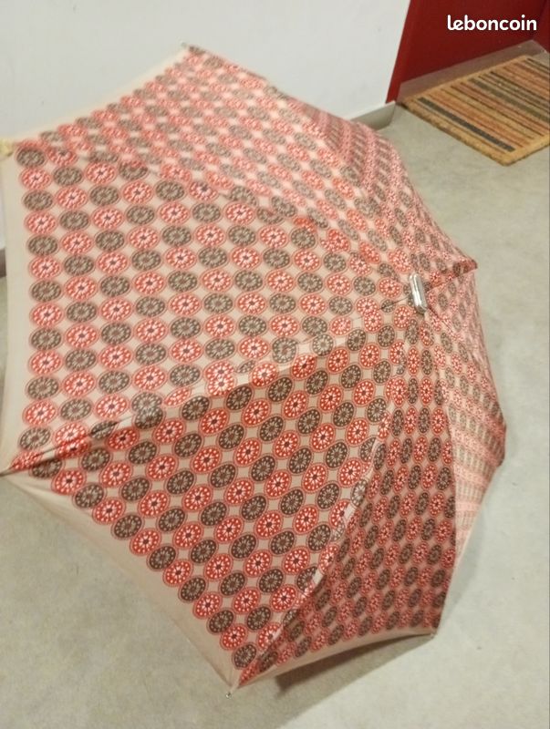 Joli parapluie féminin automatique