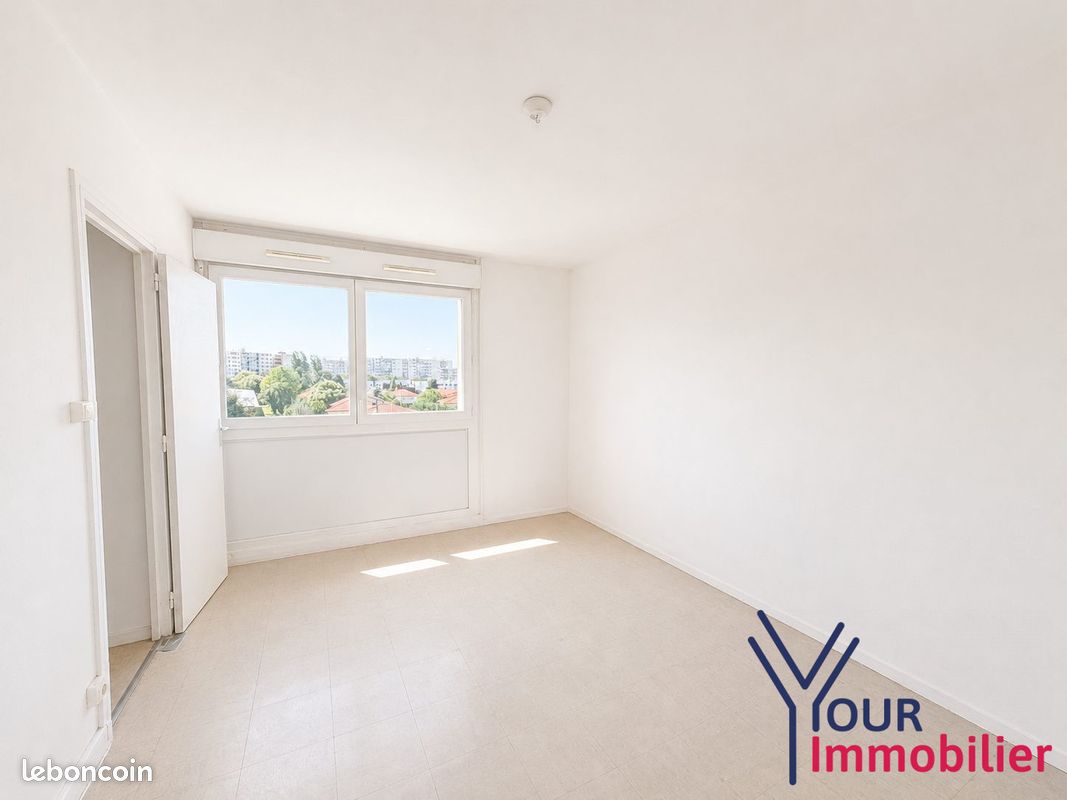 Appartement 3 pièces 54 m² · à Vaulx-en-Velin · 54 m² · 88 000 €