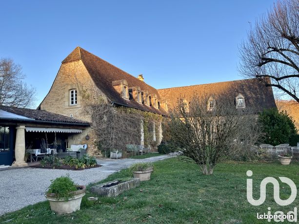Propriété 14 pièces 460 m²