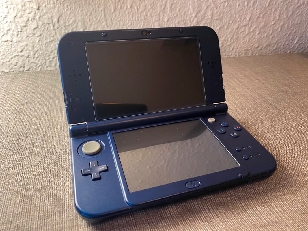 Nintendo New 3DS XL Bleue Métallique