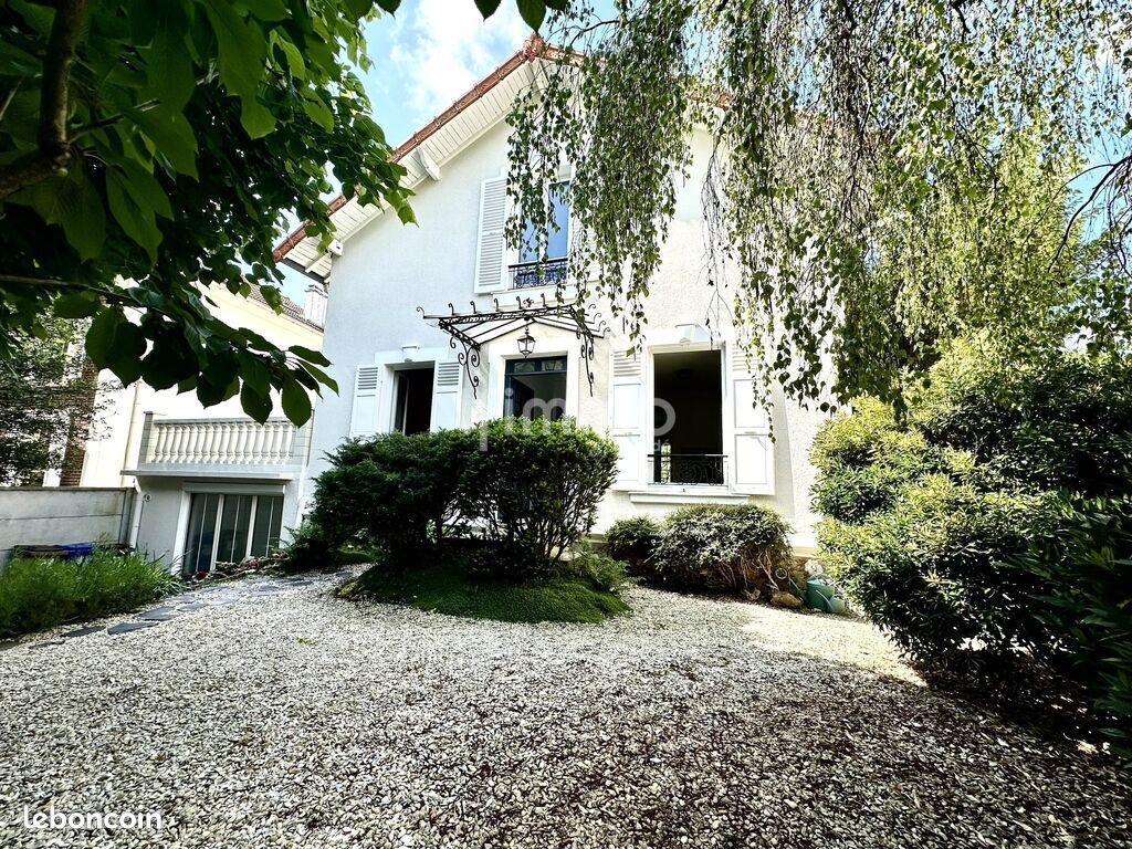 Maison 10 pièces 230 m² · à Le Raincy · 230 m² · 875 000 €