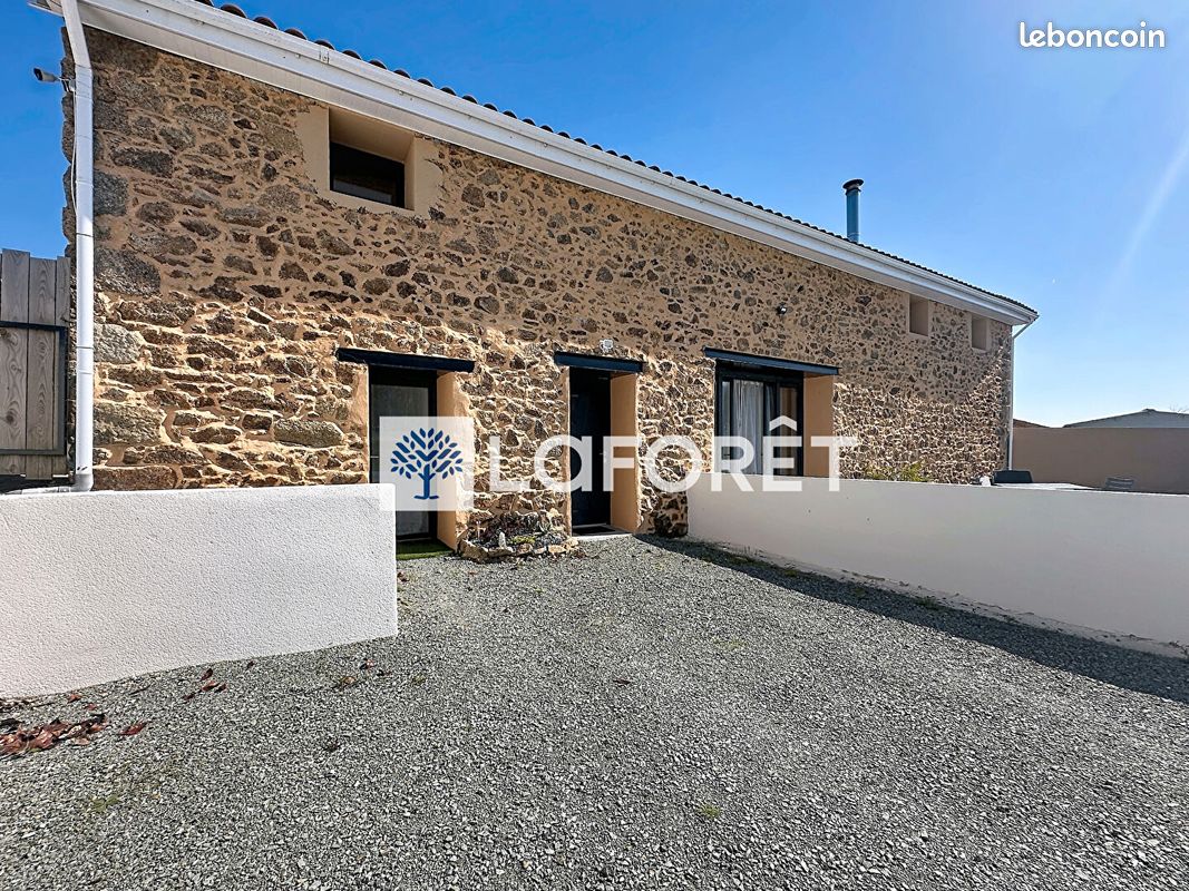 Maison 7 pièces 186 m² · à Cerizay · 186 m² · 447 000 €