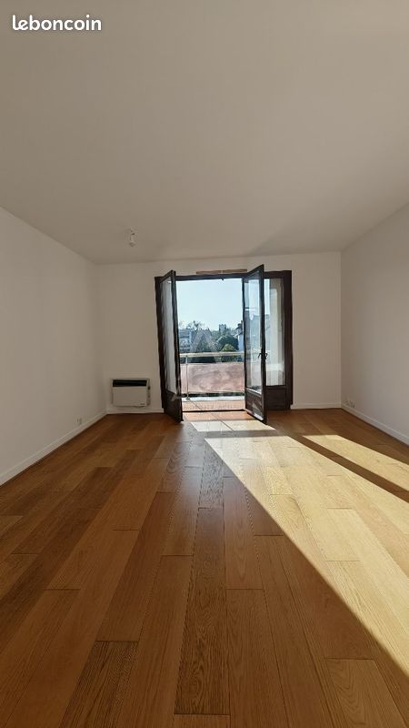 Appartement 4 pièces 77 m² · à Noisy-le-Sec · 77 m² · 220 000 €
