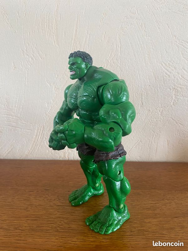 Figurine articuléée + bouteille bain moussant vide "Hulk" (image 3)
