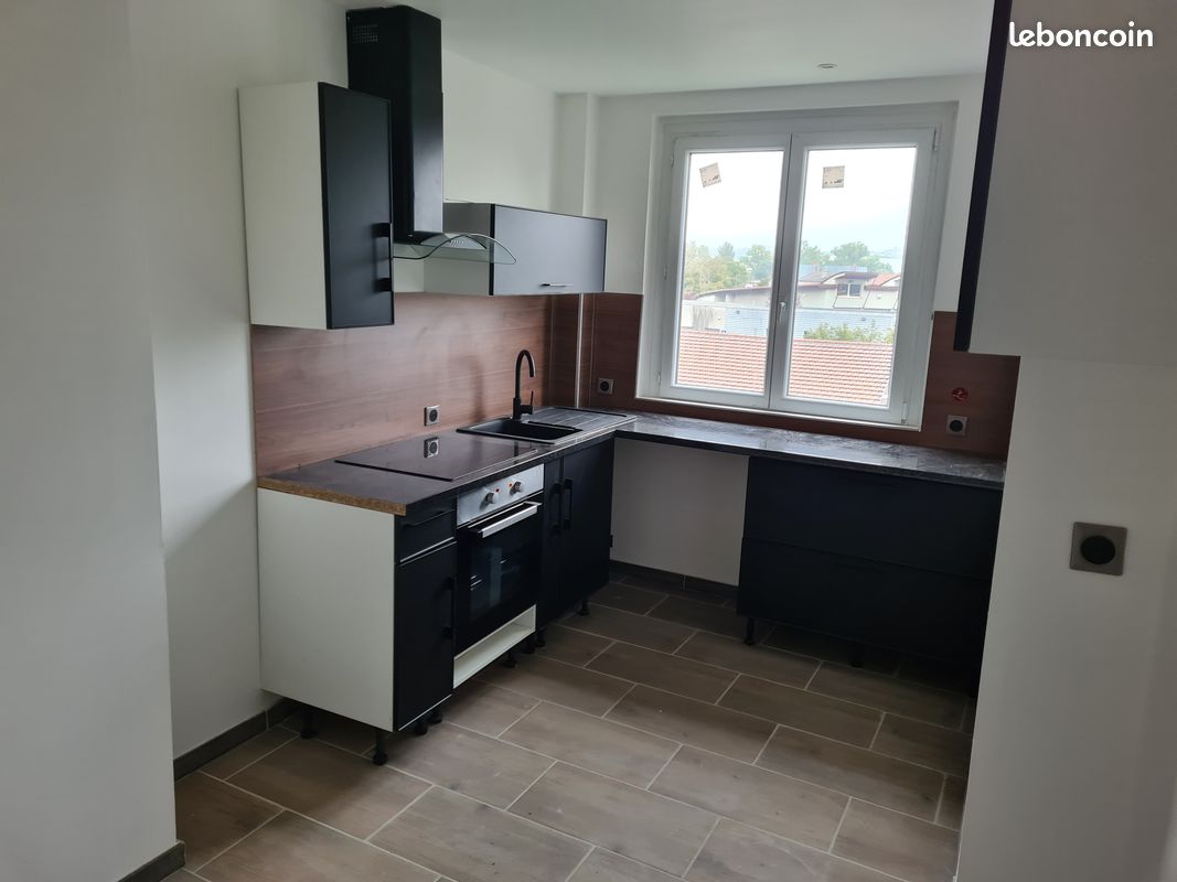 Appartement 3 pièces 60 m² · à Givors · 60 m² · 130 000 €