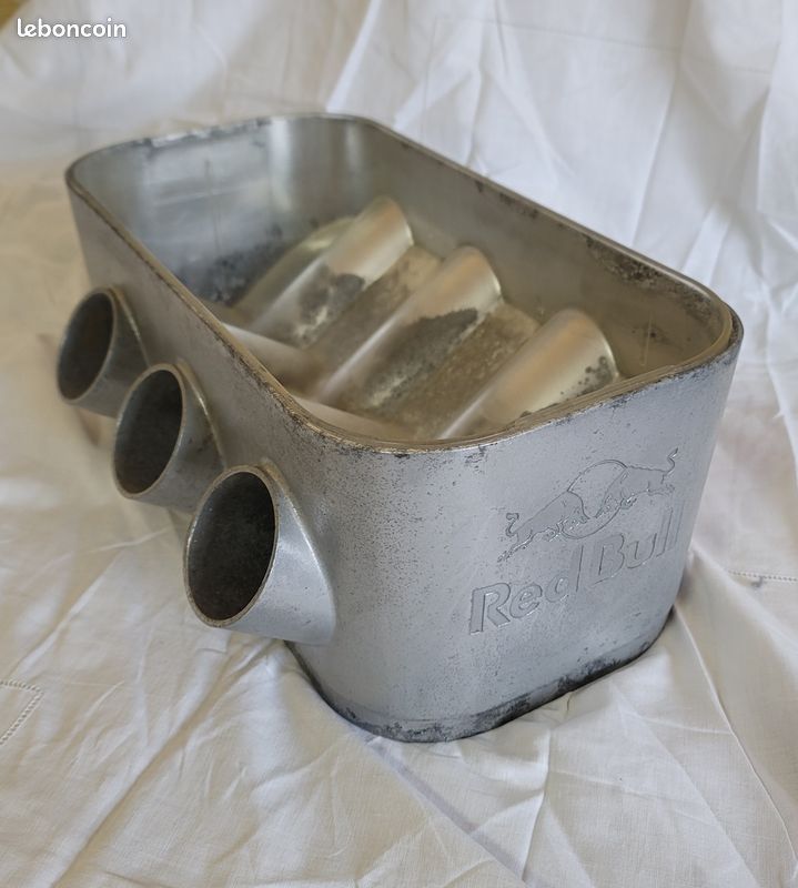 Bac a Glaçon Red Bull V6 Collection Rare (image 2)