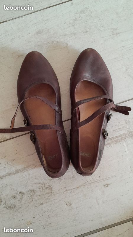 Ballerines à Boucles "Camper" (Cuir Mat Marron) Pointure: 38 (image 4)